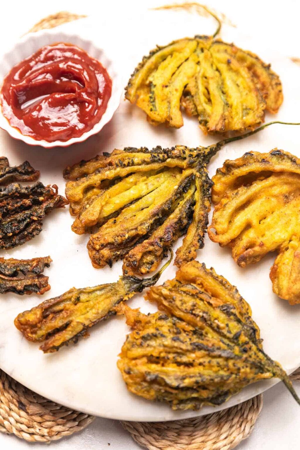 Karela Pakoda | Karčiųjų moliūgų košės