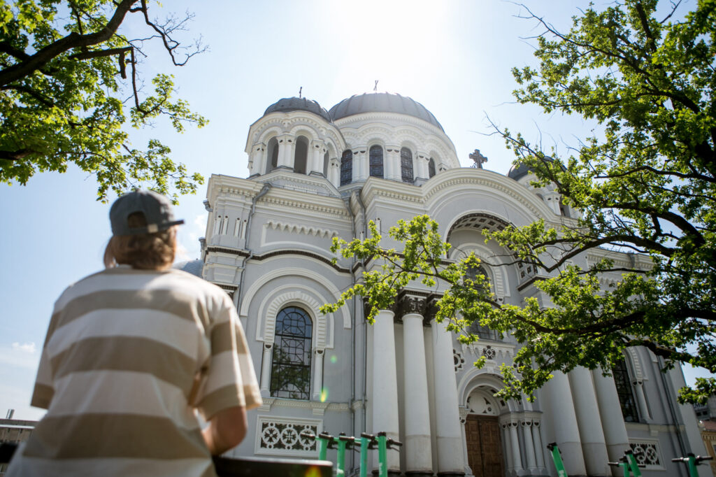 Kauno miesto savivaldybė Kaunas tampa vis patogesniu negalią turintiems gyventojams