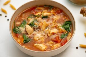 Toskanos vištiena ir makaronų sriuba