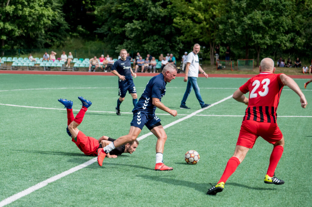 Panemunėje – tradicija tapusios futbolo rungtynės tarp kauniečių ir Vilniaus