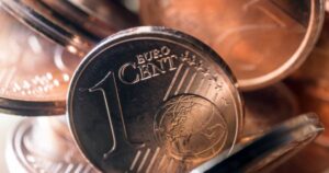 „Eurobarometras“: daugiau kaip trys ketvirtadaliai lietuvių pritaria apvalinimui atsiskaitant grynaisiais